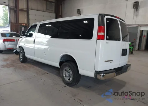 2012 Chevrolet Express 2500 Lt z USA, uszkodzony, nr VIN 1GAWGRFG5C1138266